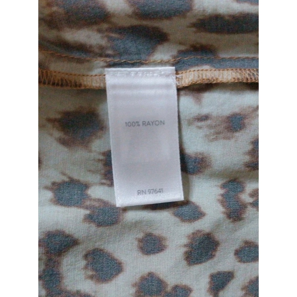 J Jill Blouse Med Leopard Print Rayon Henley Womens NWT Long Sleeve Relaxed Fit - Picture 6 of 7